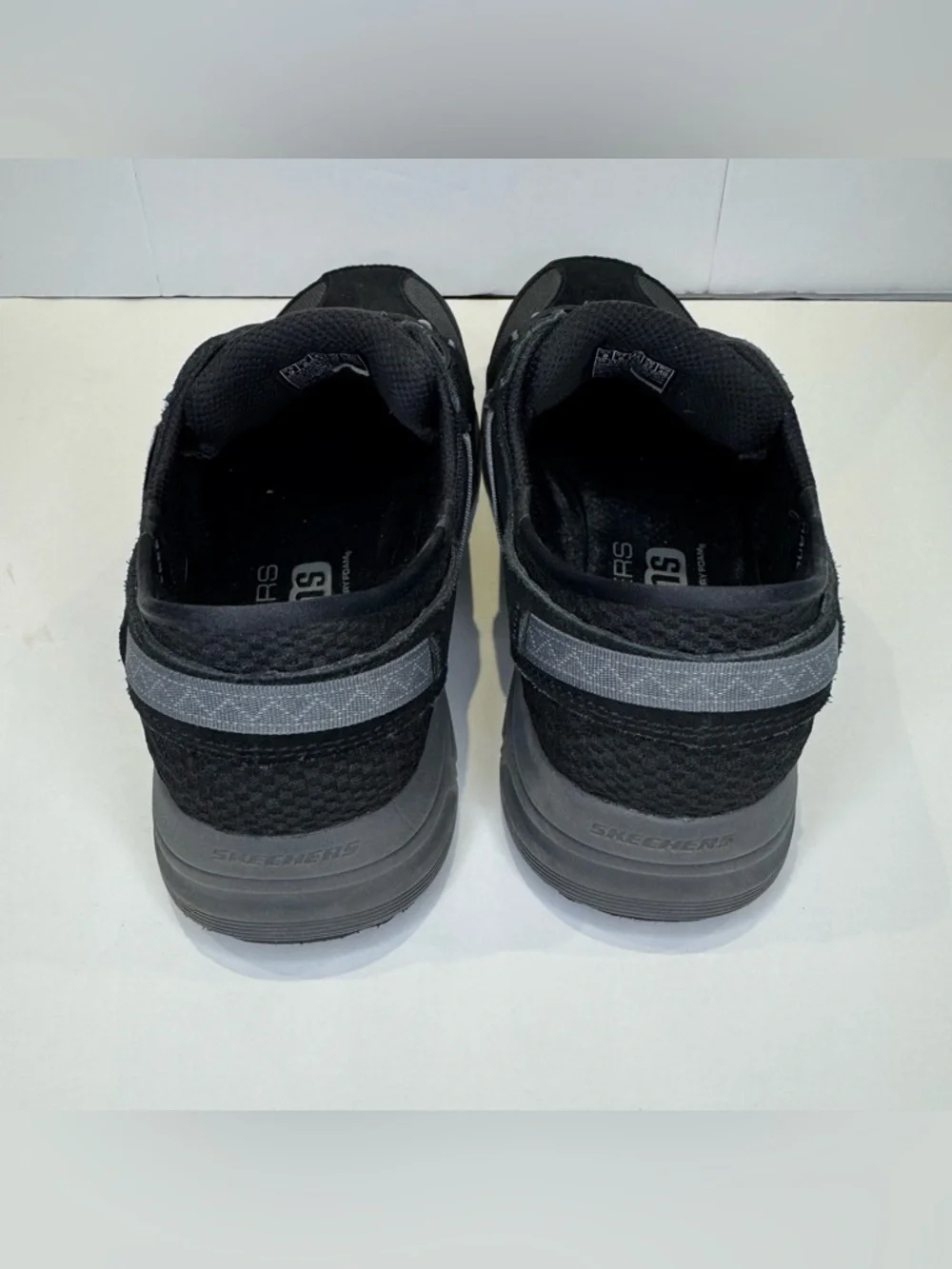 Skechers Relaxed Fit Memory Foam Men's Size 9 Oak Canyon Black Hands Free Slip I